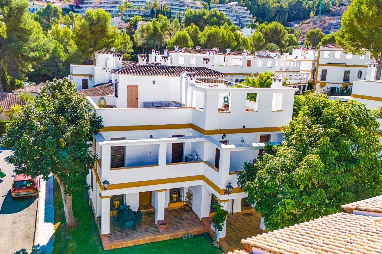 Ruhiges Eckreihenhaus Mit Pool In La Sella Zarzas One Denia Villa Pedreguer Exterior photo