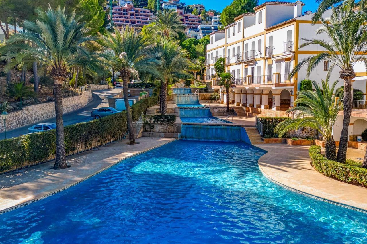 Ruhiges Eckreihenhaus Mit Pool In La Sella Zarzas One Denia Villa Pedreguer Exterior photo