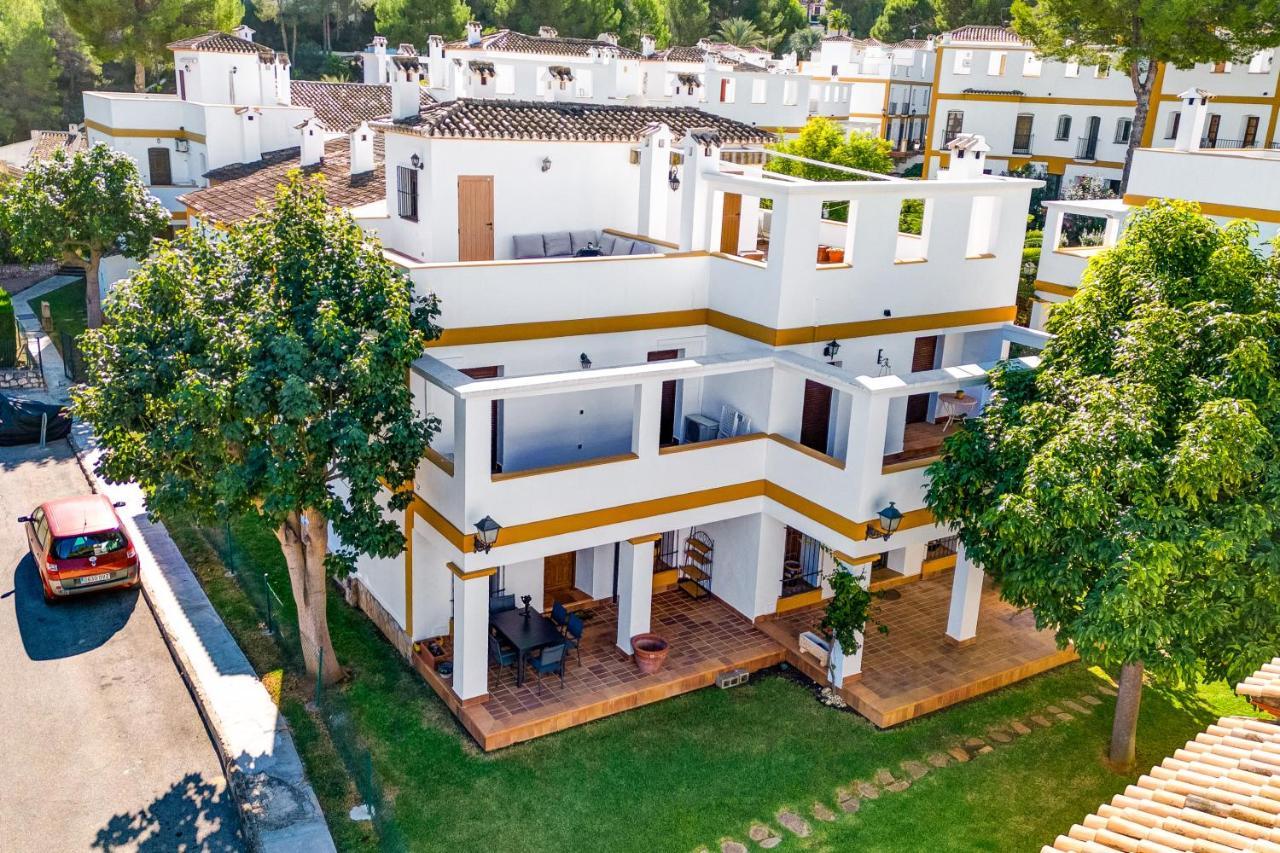 Ruhiges Eckreihenhaus Mit Pool In La Sella Zarzas One Denia Villa Pedreguer Exterior photo